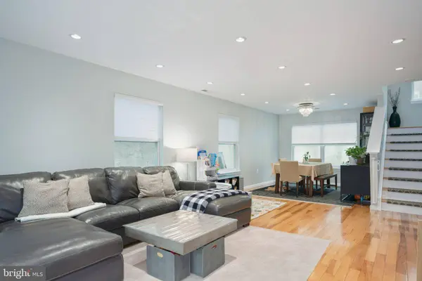 413 TITAN ST, Philadelphia, PA 19147