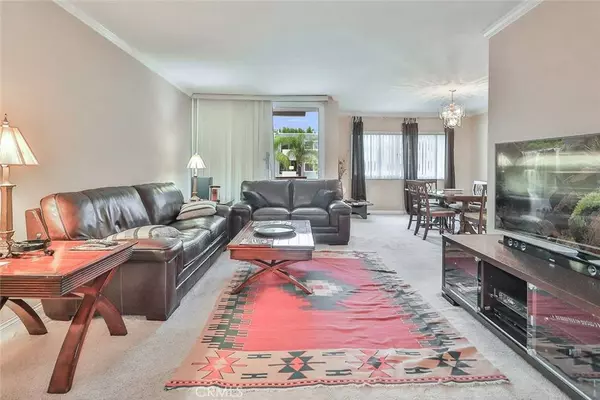 4915 Tyrone AVE #204, Sherman Oaks, CA 91423