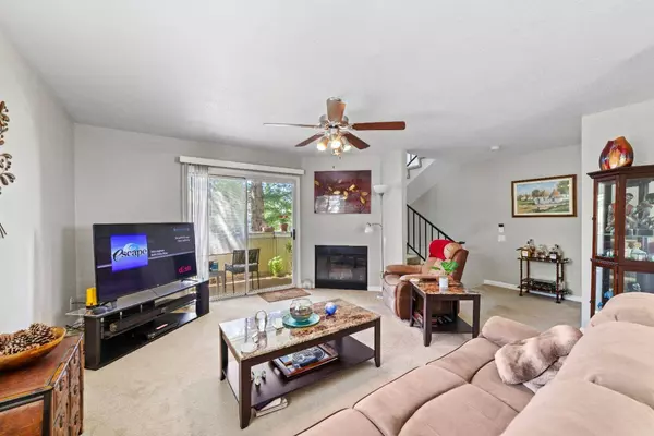 7404 Kallie Kay LN, Sacramento, CA 95823