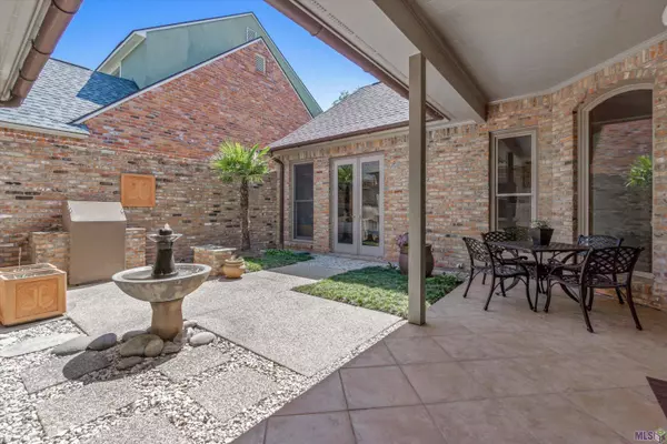 3032 DU SOLEIL CT, Baton Rouge, LA 70810