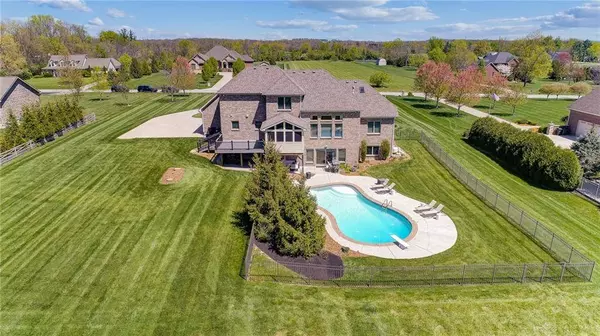 5879 Thomas Drive, Waynesville, OH 45068