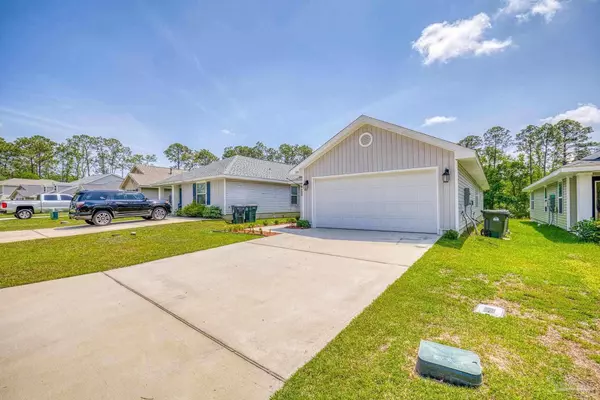339 Cardinal Cove Ct, Pensacola, FL 32504