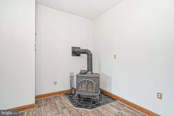 298 JESSUPS MILL RD, Clarksboro, NJ 08020