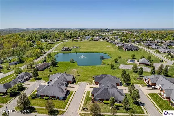 193 Woodpointe Ct, Mt Washington, KY 40047