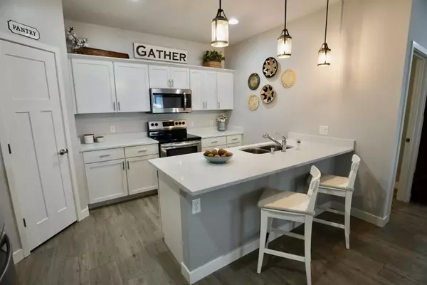 1705 N Windsor Avenue, Cottage Grove, WI 53527