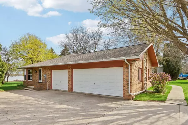 N7510 Edgewater Drive, Beaver Dam, WI 53916