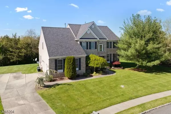 12 Deborah Dr, Franklin Twp., NJ 08873