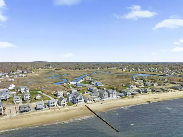 11 Chandler Street, Old Saybrook, CT 06475