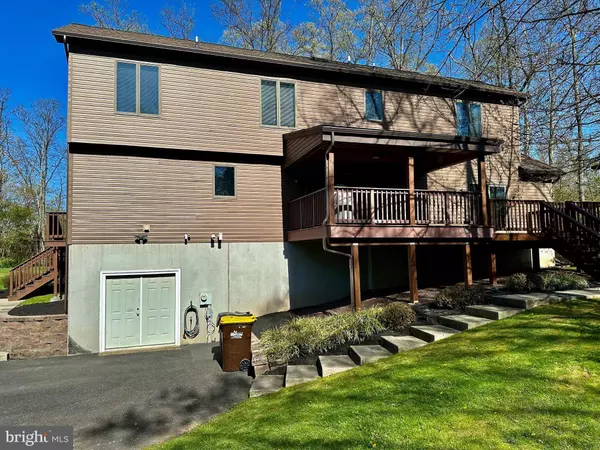 22 HENDRICKS RD, Perkiomenville, PA 18074