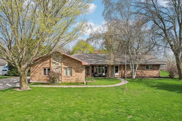 N7510 Edgewater Drive, Beaver Dam, WI 53916