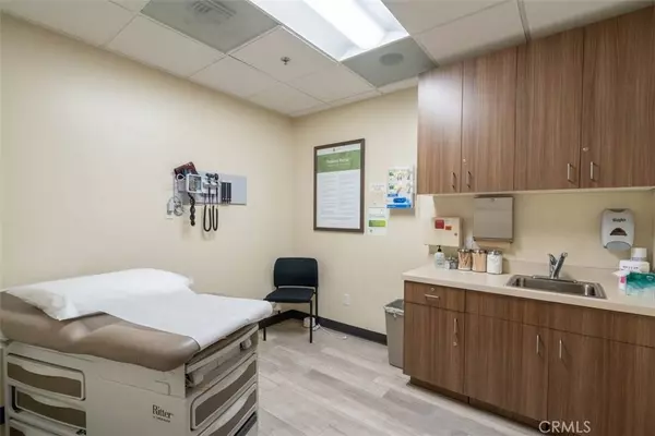 5562 Philadelphia Street, Ste 300, 302 & 310, Chino, CA 91710