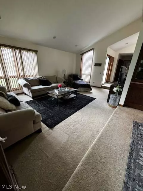 4621 Lindenwood AVE NE, Canton, OH 44714