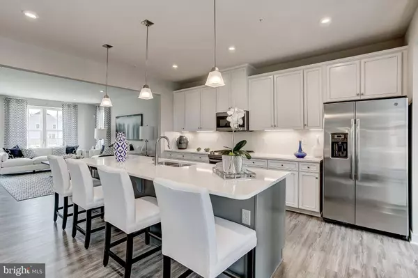 6631 CAMDEN ST, Middle River, MD 21220