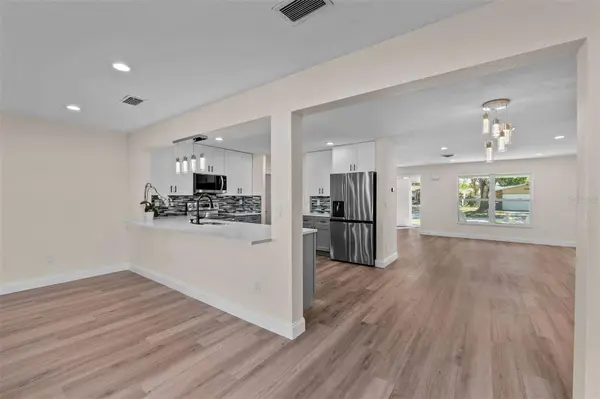 6845 14TH WAY S, Saint Petersburg, FL 33705