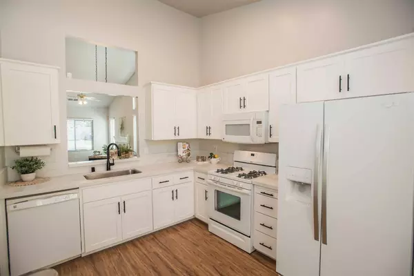 7002 Storia WAY, Elk Grove, CA 95758