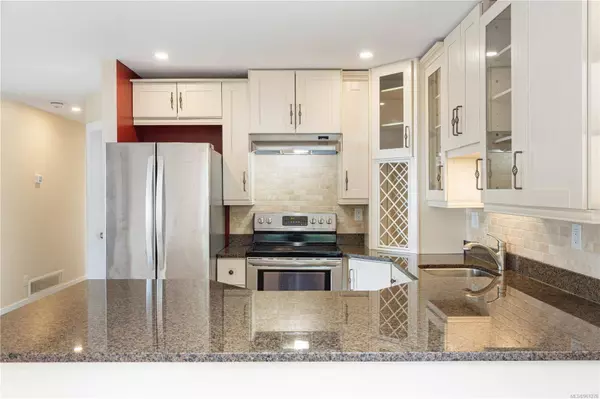 603 Victoria Rd, Nanaimo, BC V9R 4R6