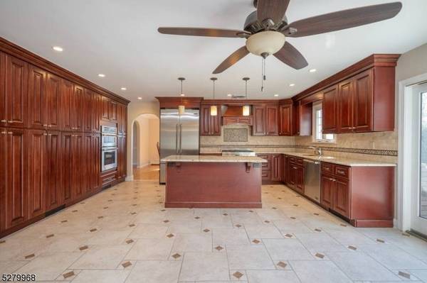 119 Mountain Ave, Pequannock Twp., NJ 07444