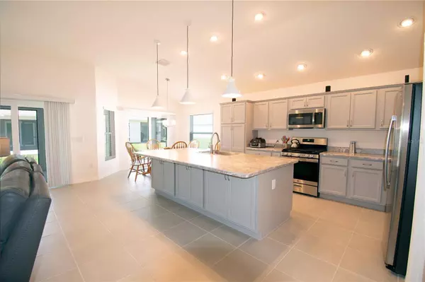 3061 SENTELL ST, The Villages, FL 32163