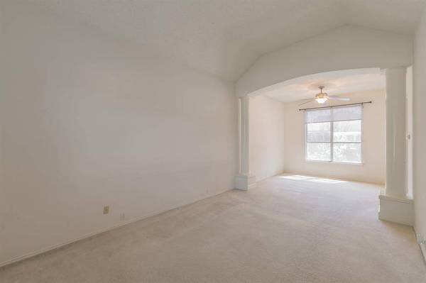 904 Roaring Canyon Road, Euless, TX 76039