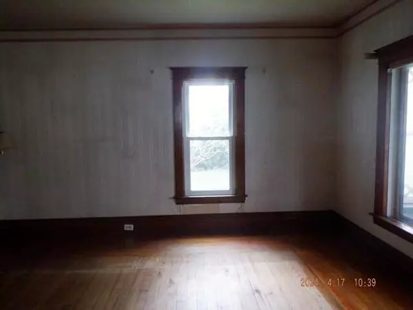 907 Lum Avenue, Kalamazoo, MI 49048