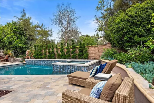 2 Pointe CIR, Ladera Ranch, CA 92694