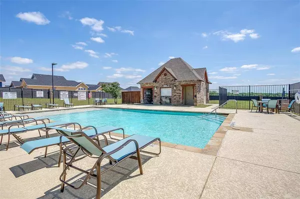 2545 Hadley Street, Weatherford, TX 76087