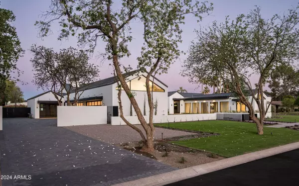 8015 N 74TH Place, Scottsdale, AZ 85258