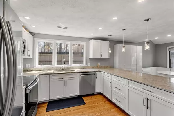 63 Mill Pond #63, North Andover, MA 01845