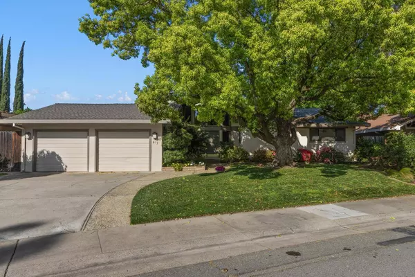 617 Riverlake WAY, Sacramento, CA 95831