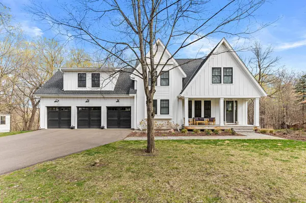 18740 Highland AVE, Deephaven, MN 55391