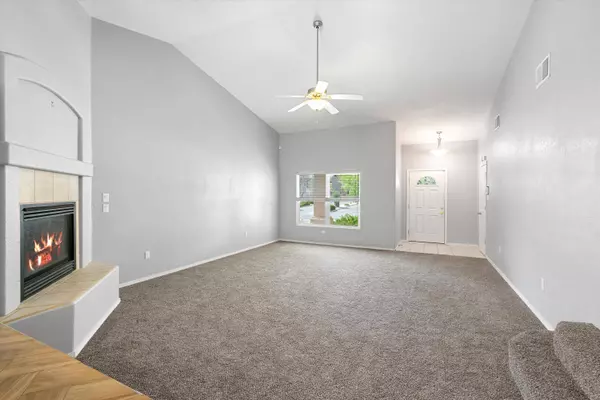 4012 Pasaje PL NW, Albuquerque, NM 87114