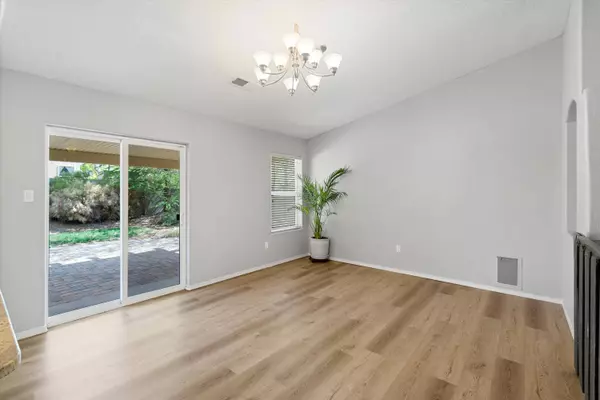 4012 Pasaje PL NW, Albuquerque, NM 87114