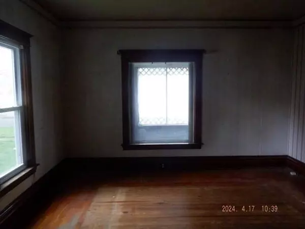 907 Lum Avenue, Kalamazoo, MI 49048