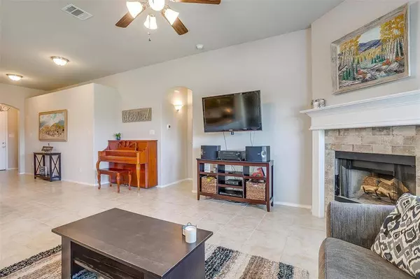 2545 Hadley Street, Weatherford, TX 76087