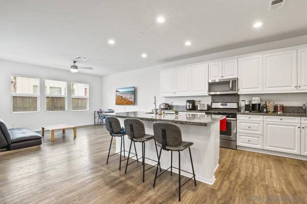 1216 Camino Carmelo, Chula Vista, CA 91913