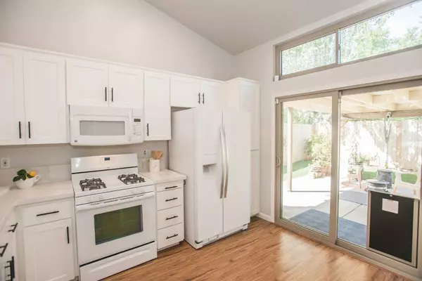 7002 Storia WAY, Elk Grove, CA 95758