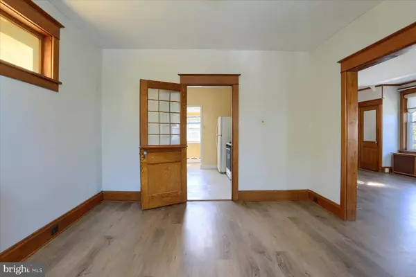 2201 BOAS ST, Harrisburg, PA 17103