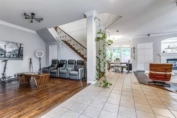 48 Emerald Pond Drive, Frisco, TX 75034