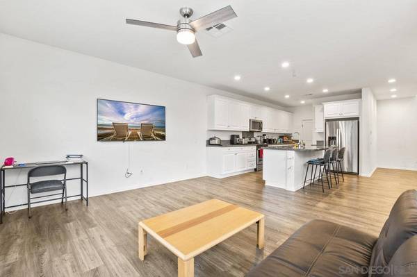 1216 Camino Carmelo, Chula Vista, CA 91913