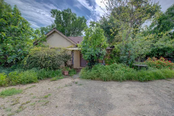 708 Pomegranate AVE, Patterson, CA 95363