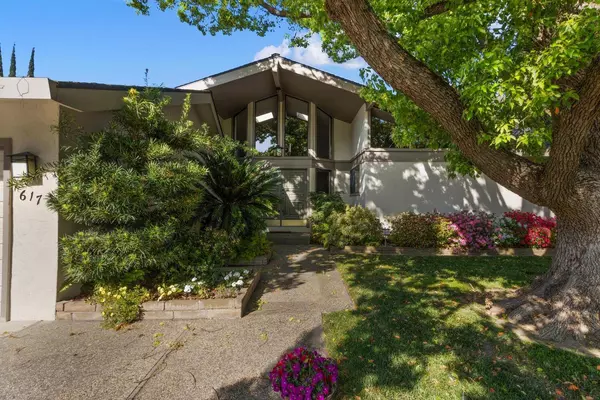 617 Riverlake WAY, Sacramento, CA 95831