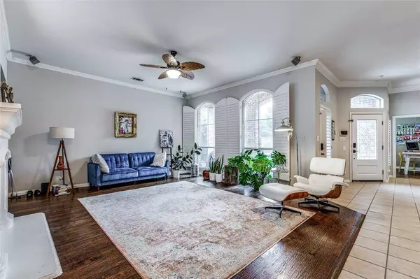 48 Emerald Pond Drive, Frisco, TX 75034