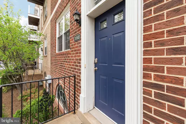 3068 S GLEBE RD S #3068, Arlington, VA 22206