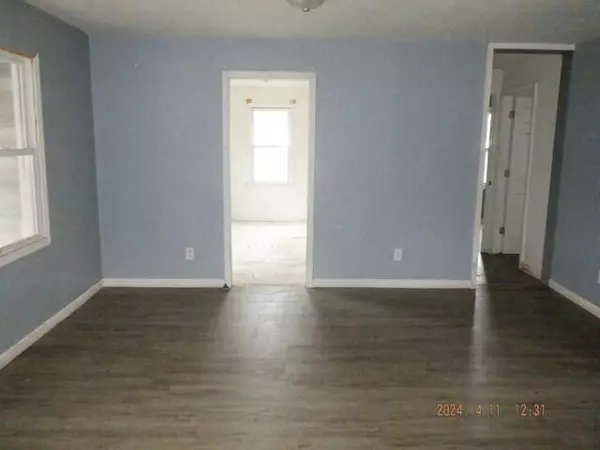 84 Henning Street, Kalamazoo, MI 49001