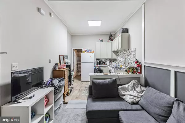 339 MARKET ST, Gloucester City, NJ 08030