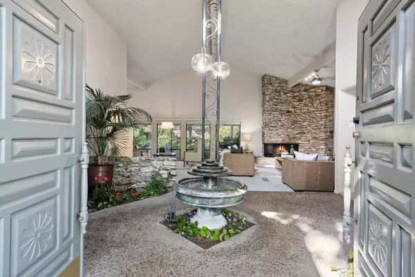 617 Riverlake WAY, Sacramento, CA 95831