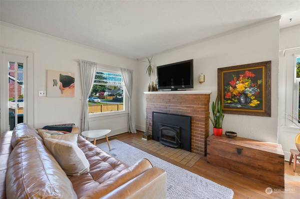 2701 Grove ST, Bellingham, WA 98225