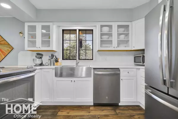 152 Ardelean Drive, Owosso, MI 48867