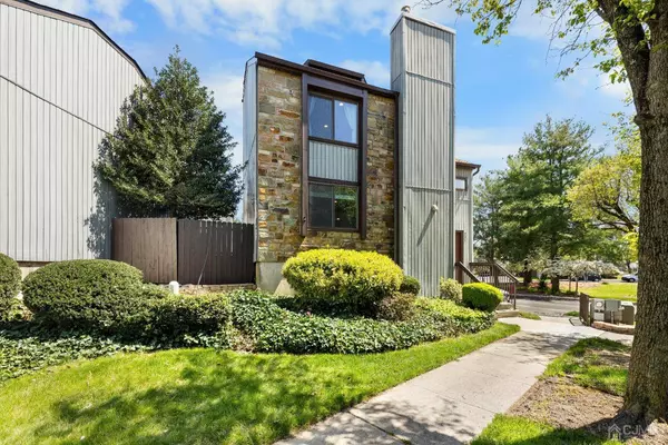 251 Silver LN, Old Bridge, NJ 08857