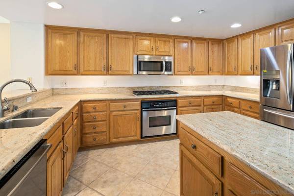 301 W W G St #301, San Diego, CA 92101